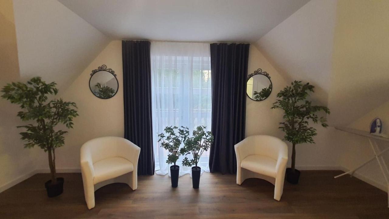 Villa Dom Nasutów Niemce Exterior foto